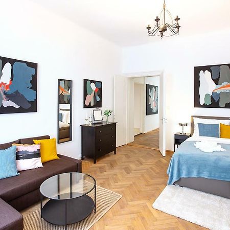 5Br 2Bath Family Apt 5Mins To Wenceslas Square Prague Extérieur photo