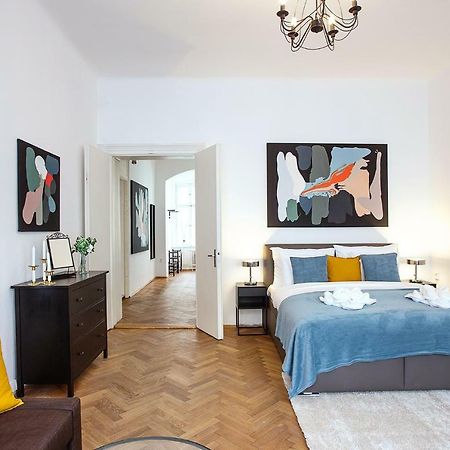 5Br 2Bath Family Apt 5Mins To Wenceslas Square Prague Extérieur photo