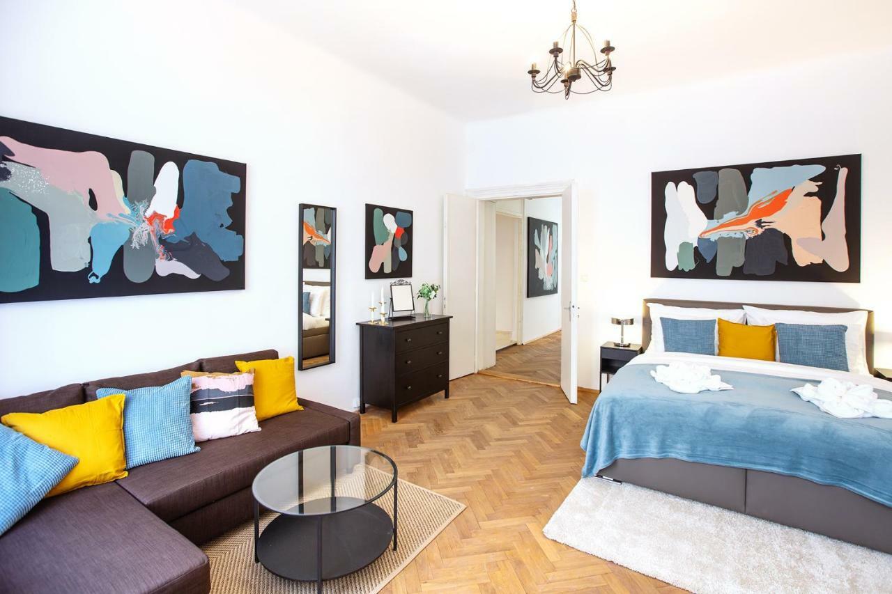5Br 2Bath Family Apt 5Mins To Wenceslas Square Prague Extérieur photo